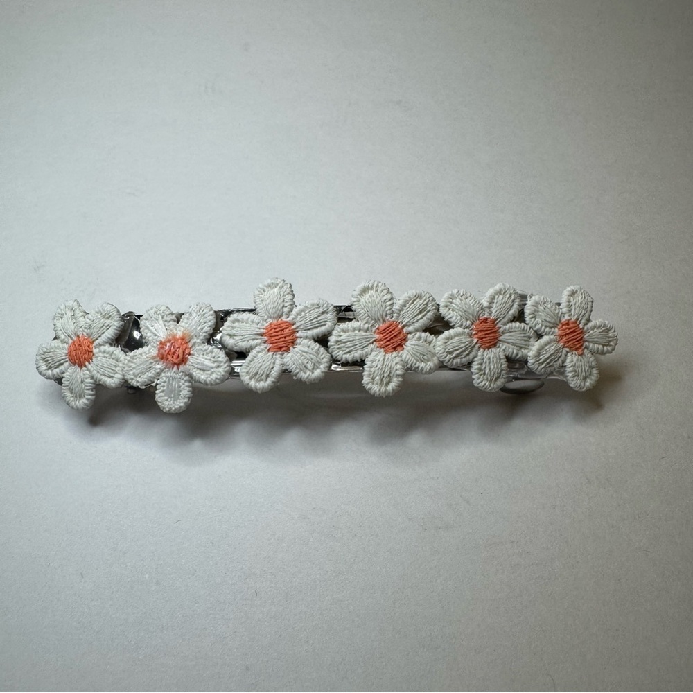 Hand Crafted White and Peach Daisy Hair Barrette